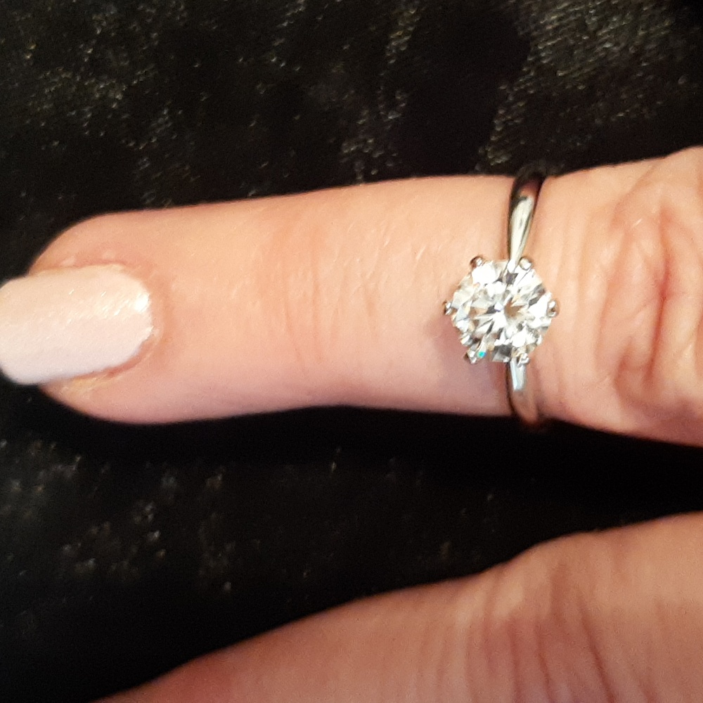 Certfied Moissanite Diamond Ring
